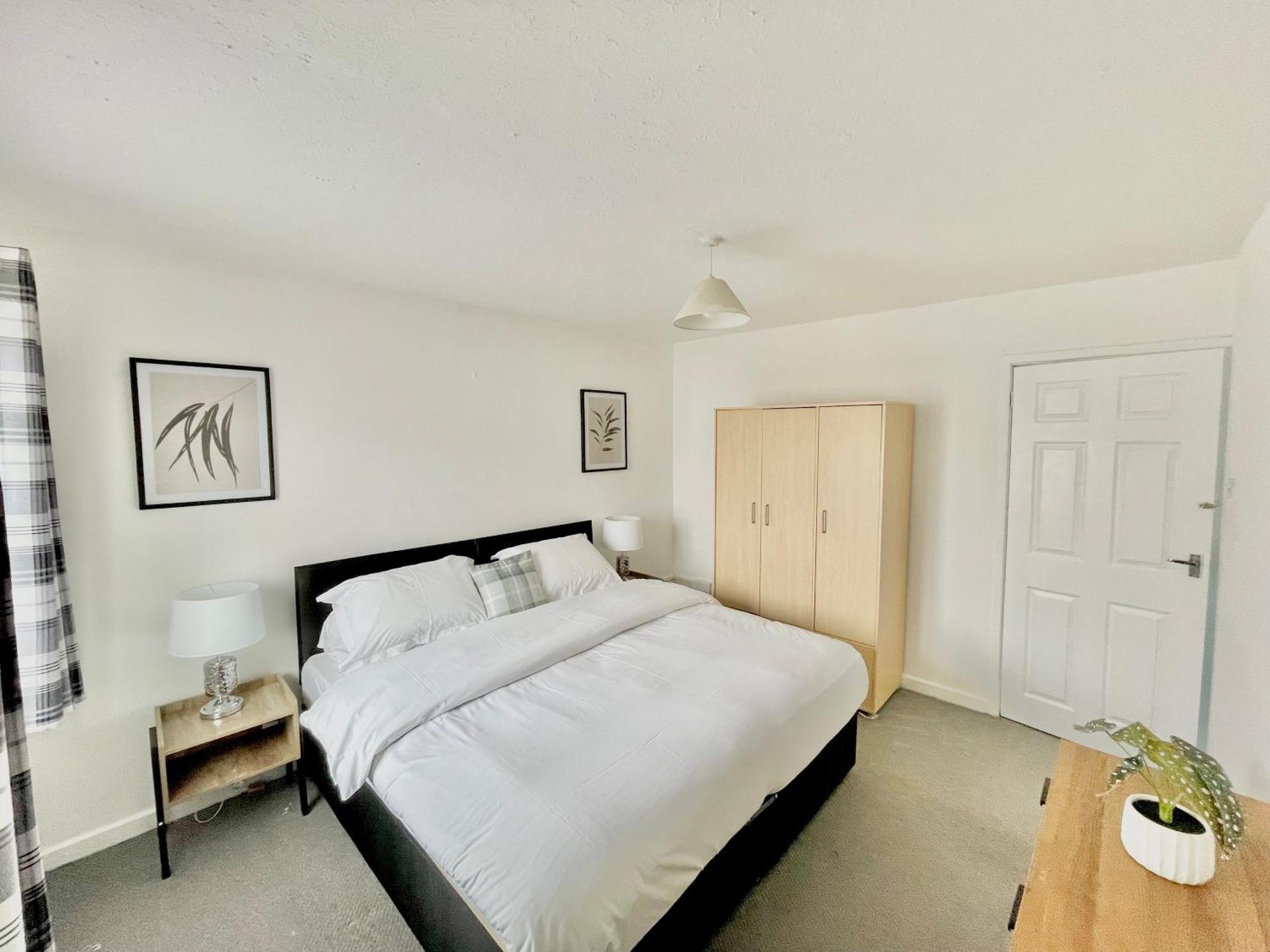 Cae Glas Apartments Холихед Экстерьер фото